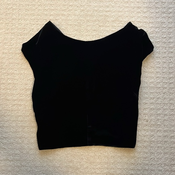 Black velvet Kendall + Kylie twist back crop - medium - Picture 2 of 7